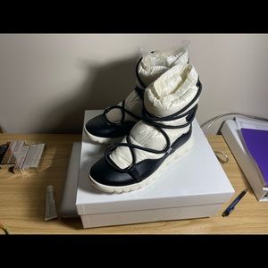 Never Worn Moncler ski boots size 37
